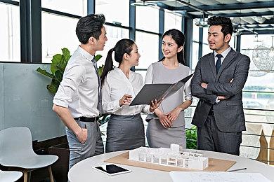 画面大倒退！《自杀小队》vs 9年前的《阿卡姆骑士》